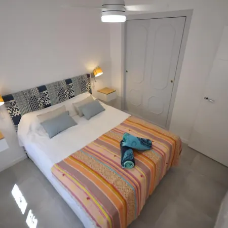 Casa Torre Y Mar With 2 Bedrooms Pool Barbecue Patio & Sun Terrace 度假居 *