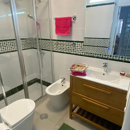 Dom wakacyjny Casa Torre Y Mar With 2 Bedrooms Pool Barbecue Patio & Sun Terrace