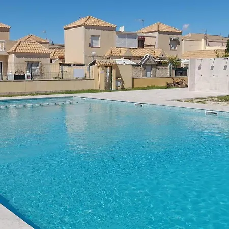 Casa Torre Y Mar With 2 Bedrooms Pool Barbecue Patio & Sun Terrace *